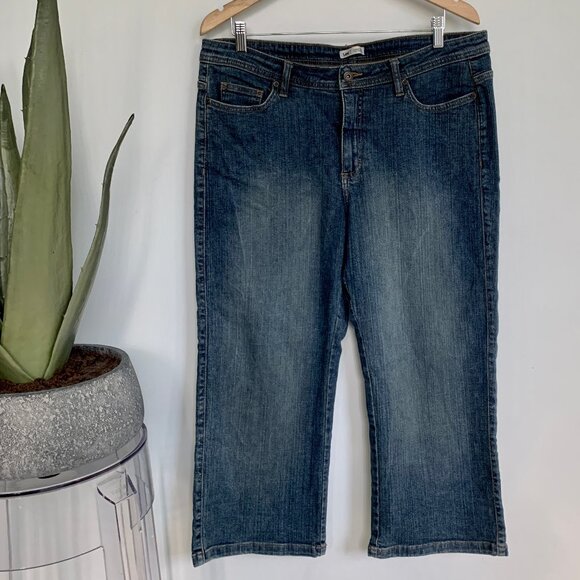 Lee Denim - Lee thick denim Straight Leg Cropped Mid Rise Jeans size 16
